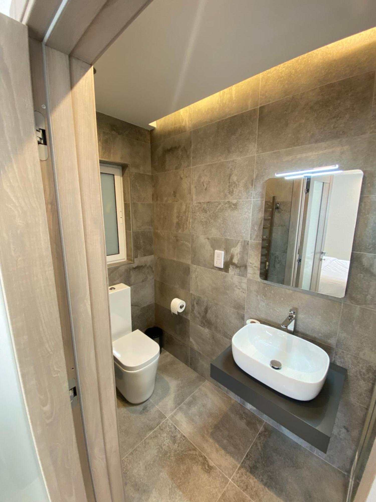 Tigne Three Bedrooms Appartement Sliema
