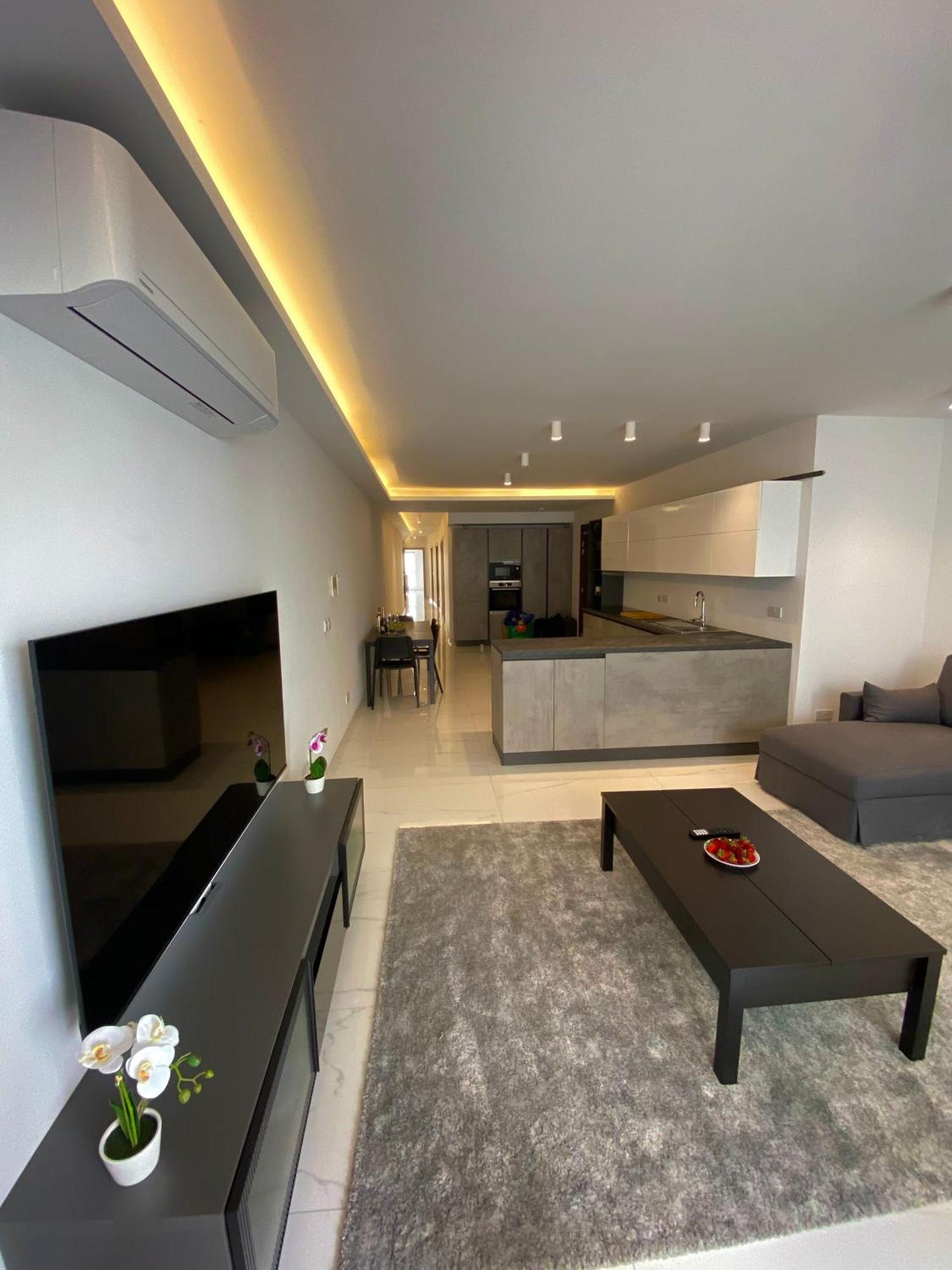 Tigne Three Bedrooms Апартаменты Слима