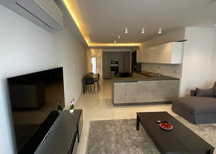 Tigne Sliema Three Bedrooms Apartment